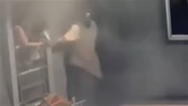 مشهد من إنقاذ الأسرة