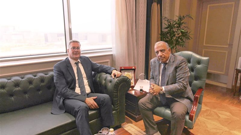 وزارتي الكهرباء والبترول