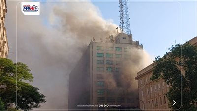 الأدخنة كادت تقضي عليهما.. إصابة شخصين بـ اختناق في حريق سنترال رمسيس 