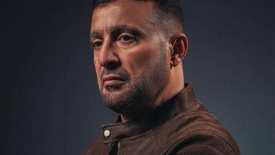 بعد واقعة سرقة مها الصغير للوحة الفنانة الدنماركية.. أحمد السقا: ربنا كبير|خاص