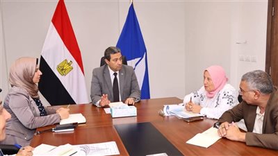 محافظ دمياط يناقش الموقف الخاص بمشروعات الهيئة العامة للطرق والكبارى