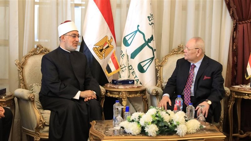 مفتي الجمهورية يهنئ