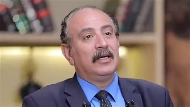 الدكتور طارق فهمي،