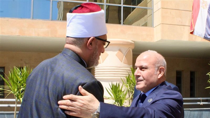 جانب من الزيارة