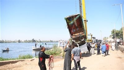 عقب غرق شخصين.. إجراء تحليل مخدرات لسائق سيارة بعد سقوطها في نهر النيل بقنا