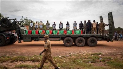 تنظيم «القاعدة» يعود من بوابة الساحل الإفريقي.. ذراع سياسية أم خطر متجدد؟