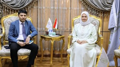 لبحث سبل التعاون.. مستشارة شيخ الأزهر لشؤون الوافدين تستقبل قنصل أوزبكستان