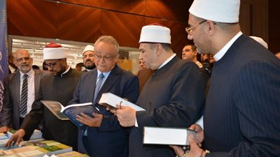 إشادة بجناح المجلس الأعلى للشئون الإسلامية بمعرض مكتبة الإسكندرية الدولي 