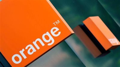«أورنچ» تعلن استعادة معظم خدماتها وتعد بتعويضات للعملاء 