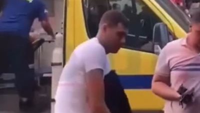 لبس زيّه بالشارع وانطلق فوراً.. قصة ضابط مطافي بطوليّة في حريق رمسيس