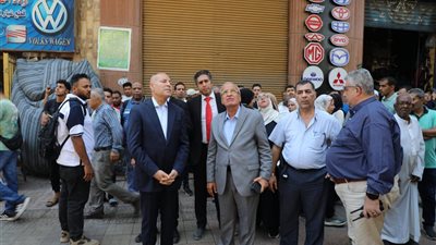 محافظ القاهرة يتفقد موقع حريق“ سنترال رمسيس” لمتابعة عمليات التبريد الجارية به