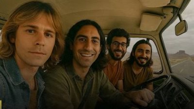 فرقة موسيقية بالذكاء الاصطناعي تحقق شهرة عالمية..500 ألف مستمع شهريًا