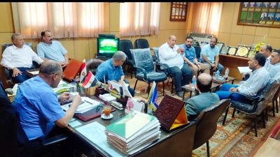 زراعة البحيرة تجتمع لحصر كشوف الزمامات الخاصة بالمساقى