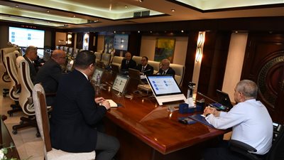 أسامة ربيع: قناة السويس تضع نصب أعينها تطوير ترسانة بورسعيد البحرية