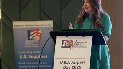  وزير الطيران والسفيرة الأمريكية يبحثان دعم وتطوير مبني الركاب 4 بمطار القاهرة