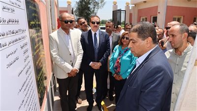 محافظ المنوفية ونائب وزير الإسكان والمرافق يفتتحان محطات صرف صحي منشأة محمد