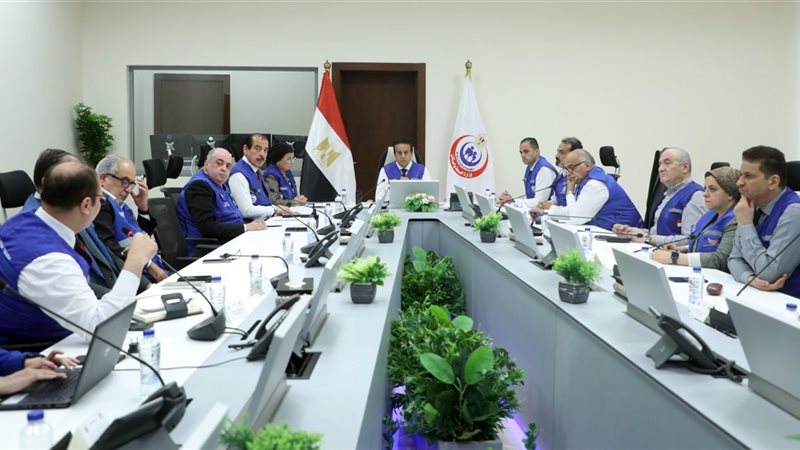 وزير الصحة الدكتور
