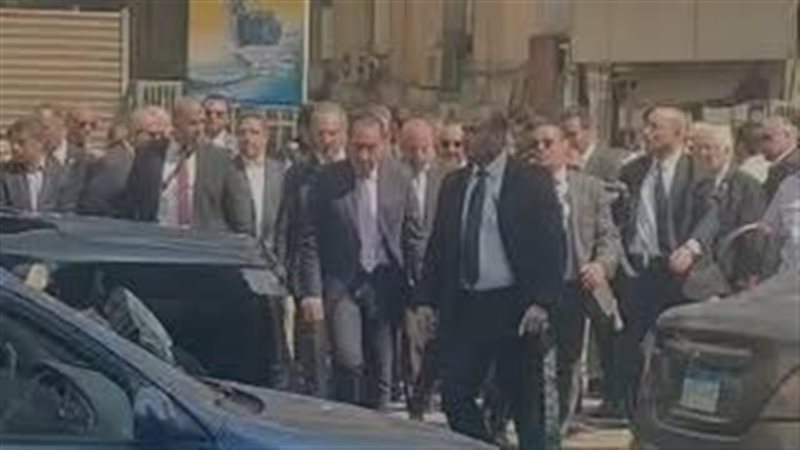 رئيس الوزراء اثناء