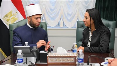 وزيرا التضامن والأوقاف يبحثان دعم برامج الحماية الاجتماعية للأسرالأكثر احتياجا