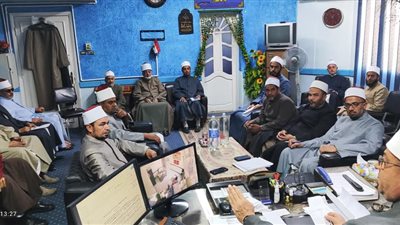 اجتماع توجيهي لمدير أوقاف السويس لتعزيز الانضباط والارتقاء بالعمل الدعوي