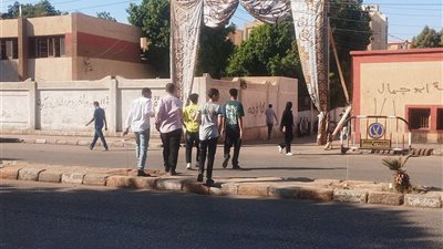 بدء توافد طلاب الثانوية العامة بقنا على لجان الامتحانات |صور