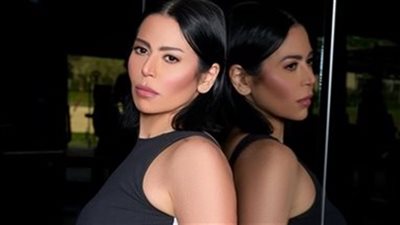 الفنانة لقاء الخميسي تمارس التمارين بإطلالة جريئة من الجيم |صور