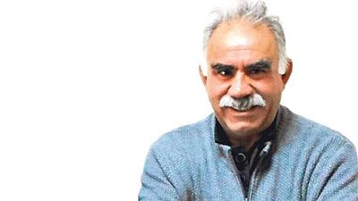 عقب ربع قرن من العزلة.. عبد الله أوجلان يطل في أول ظهور مصور منذ اعتقاله