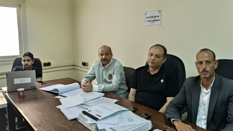لجنة تلقى الطلبات