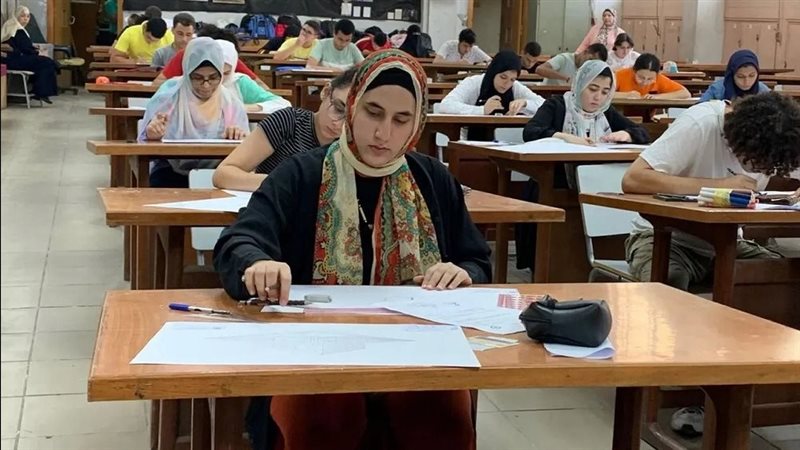التقديم لاختبارات