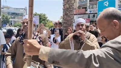 بالطبل والشماريخ والزغاريد.. احتفالات الإسكندرية بإنتهاء امتحانات الثانوية