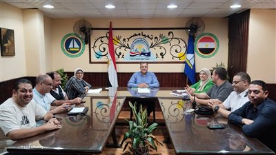 طلاب دمياط يودعون ماراثون الثانوية العامة بانتظام وانضباط