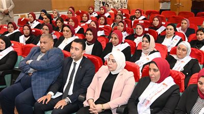 محافظ البحيرة تشهد ختام برنامج