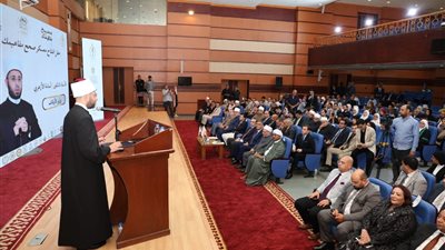 وزير الأوقاف يفتتح معسكر 