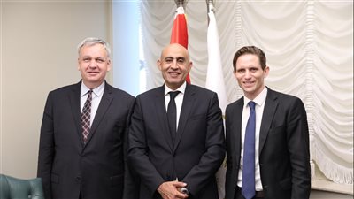 وزير التعليم يبحث مع السفير الألماني إطلاق مشروع المدارس المصرية - الألمانية