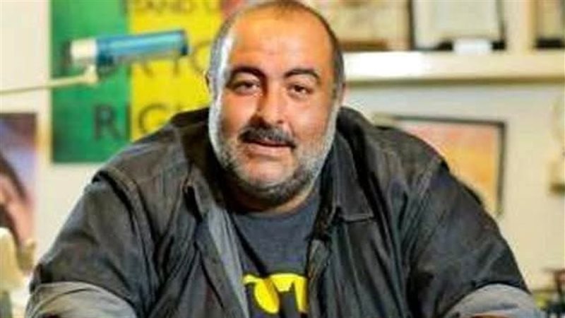 سامح عبد العزيز 