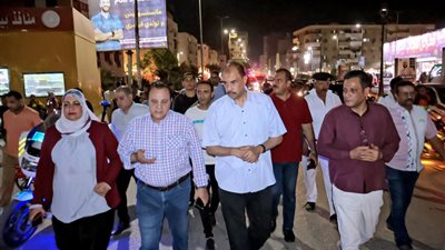 محافظ سوهاج يتفقد شوارع مدينة ناصر والقيسارية وشارع المحطة