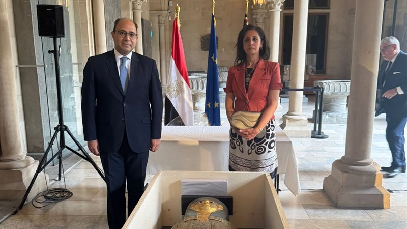 الأثار المصرية المهربة