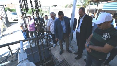 وزير الإسكان يتفقد عددا من الطرق والمحاور بـ « النوبارية الجديدة»