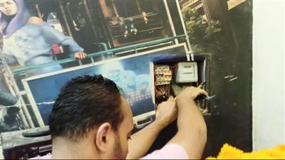 تشميع 12 محل ومقهى مخالف وغير مرخص يديرها جنسيات إفريقية بأسوان