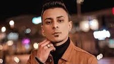 الموت المفاجئ بييجي في لحظة .. علي قدورة يروج لأول فيديوهاته الدينية