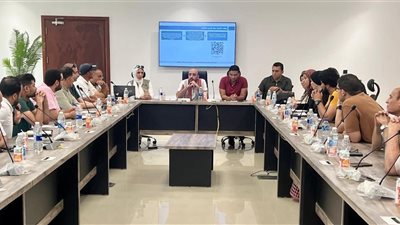 رئيس جهاز مدينة المنصورة الجديدة يلتقي سكان المدينة للاستماع إلى مطالبهم 