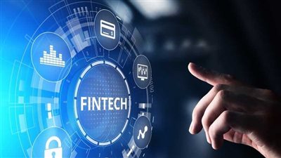 مؤمن أشرف: شركات التكنولوجيا تتحول تدريجيًا إلى أدوات لتوسيع الفوضى المعرفية