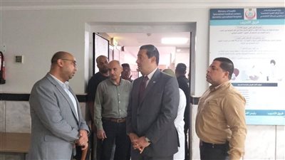 محافظ دمياط يتابع مستوى الخدمات الطبية المقدمة للمواطنين بالمستشفى التخصصي 