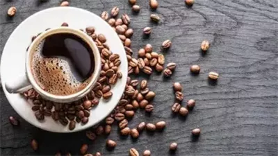 أضرار شرب القهوة بعد الأكل مباشرة.. هل تؤثر على صحتك؟ 