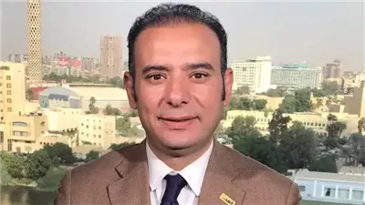 محلل سياسي: ترامب يسعى  للضغط على أوروبا والمكسيك ونقل المصانع للداخل الأمريكي