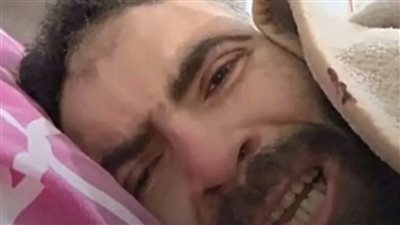 « مش عايز فلوس» شاب يستغيث من مرض نادر على مواقع التواصل 