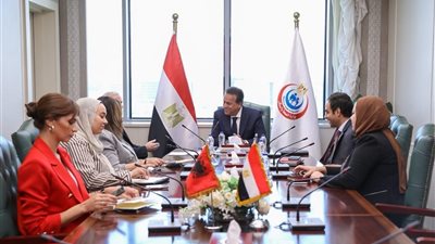 وزير الصحة يبحث مع سفير ألبانيا تعزيز التعاون الطبي والتصنيع الدوائي