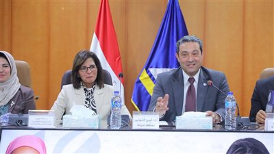 محافظ دمياط ومدير الوطنية للتدريب يشهدان برنامج المرأة تقود بالمحافظات المصرية