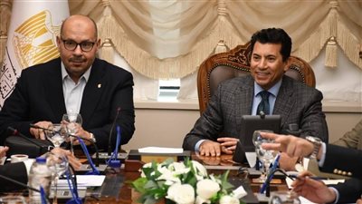 اتحاد السباحة يشكر وزير الرياضة لتذليل سفر بعثة ألعاب الماء للمغرب