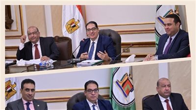 رئيس جامعة القاهرة يعقد سلسلة اجتماعات بشأن ترتيبات مؤتمر الذكاء الاصطناعي